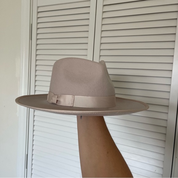 GIGIPIP Monroe Rancher Ivory size S/M 57 cm - Picture 1 of 6